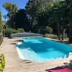 Dom wakacyjny Sejour Bien Etre Pour Couple Avec Privatif & Piscine Chauffee