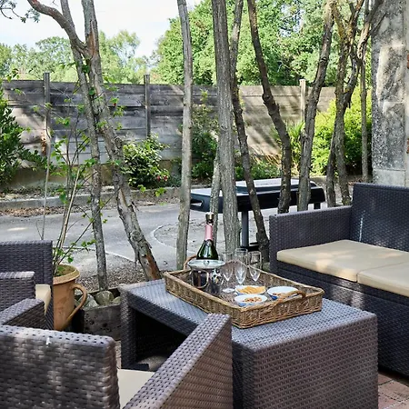 Casa vacanze Standing Avec Privatif&piscine Chauffée *