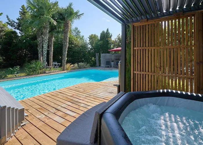 Feriehus Parenthese Enchantee Standing Avec Privatif & Piscine Chauffee